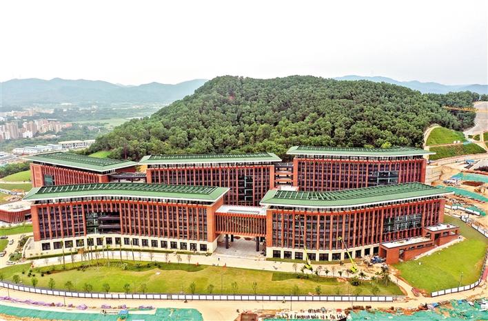 中山大学深圳校区首批师生今明两天正式进驻