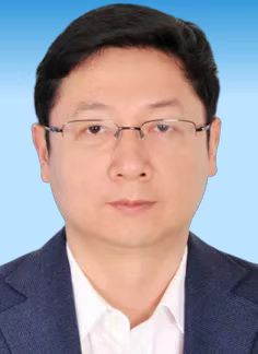 <p>陈新生</p>