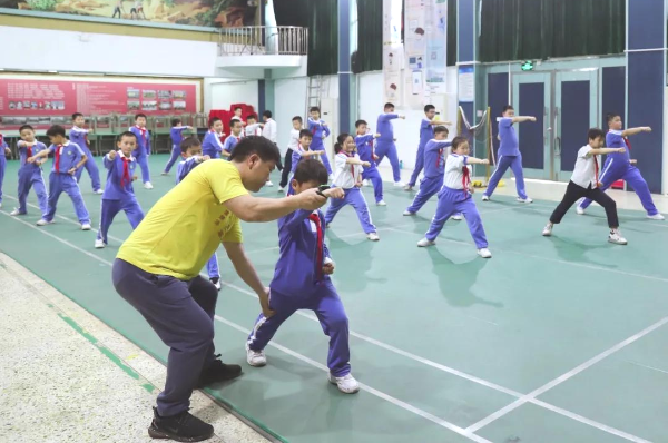 公明第一小学.png